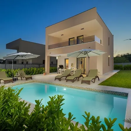 Villa 4m By Istrialux Marčana